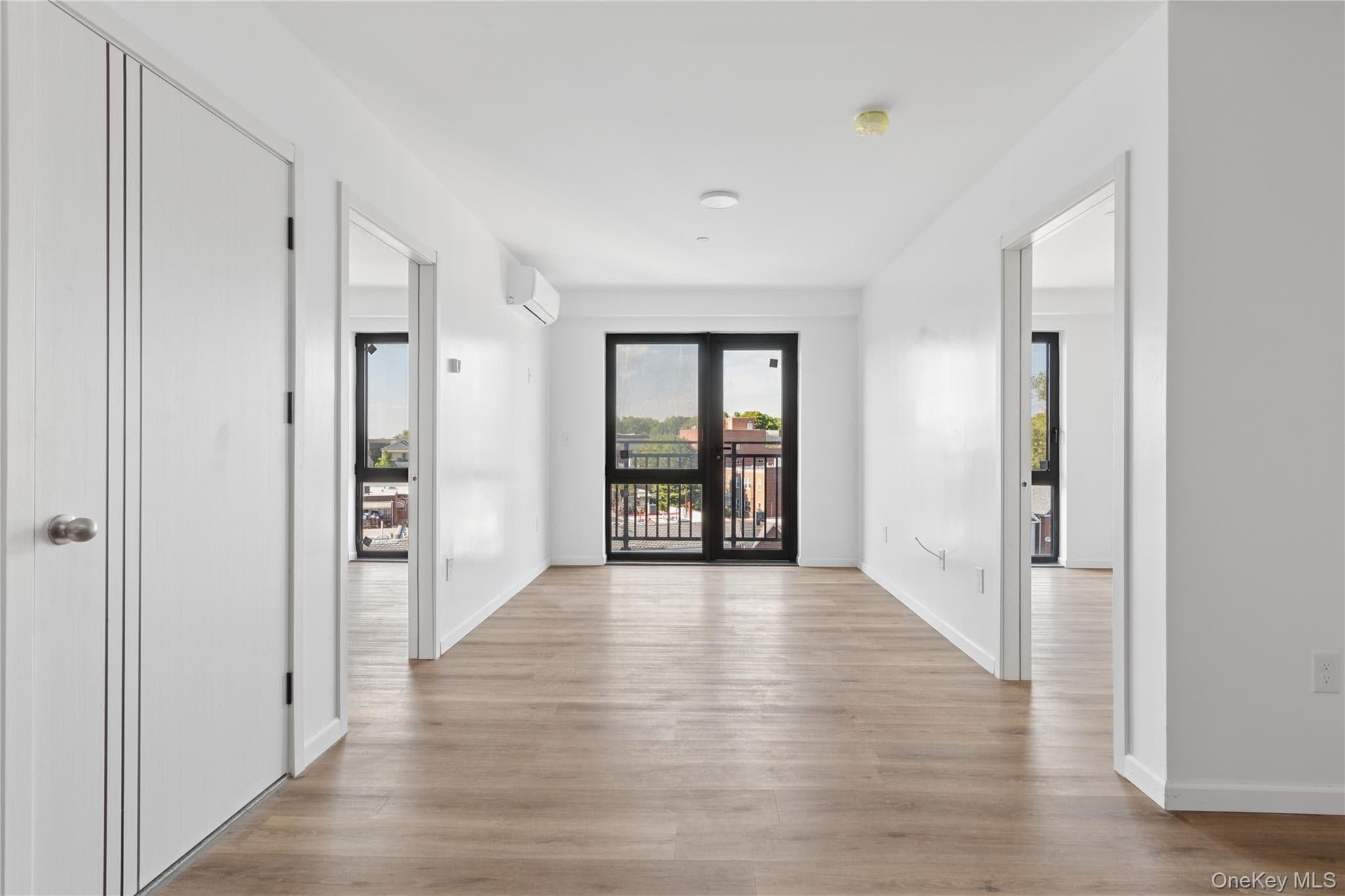 70-25 Queens Boulevard Unit: 7J thumbnail 4