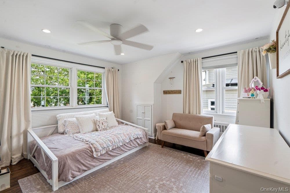 57 Beach Road thumbnail 15