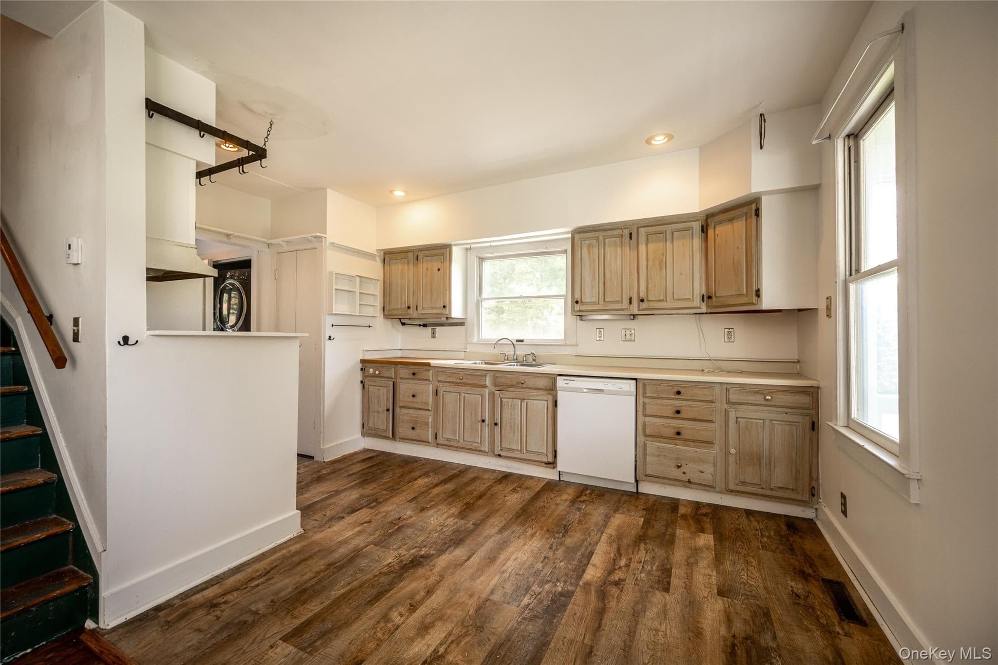 672 Tower Hill Road thumbnail 16