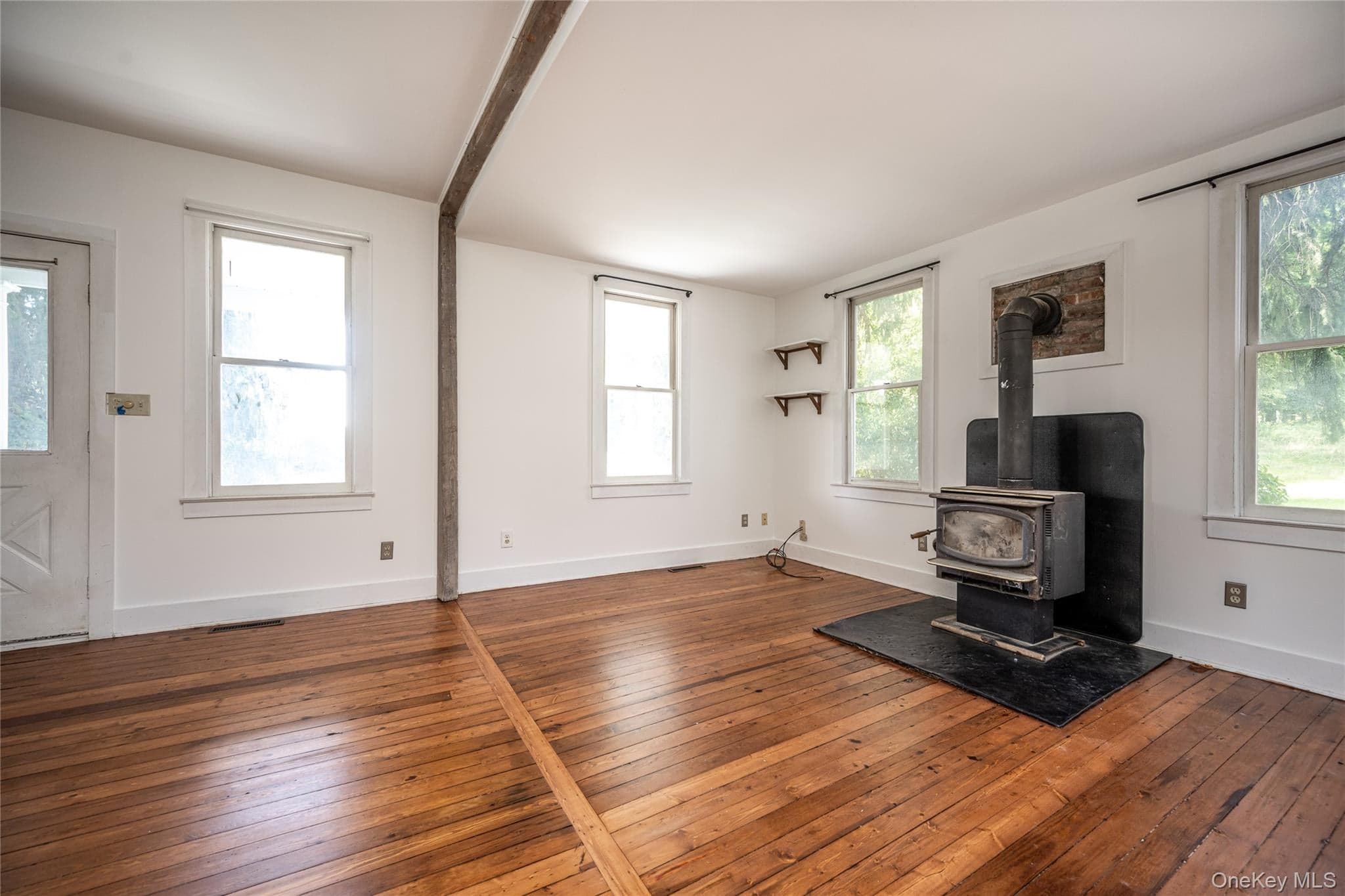 672 Tower Hill Road thumbnail 13