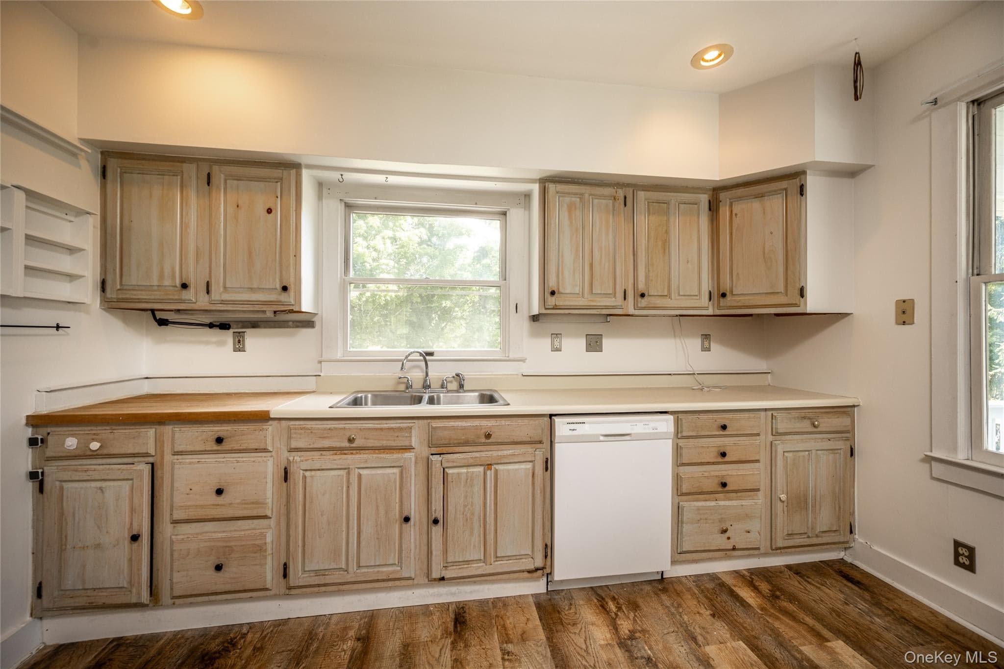 672 Tower Hill Road thumbnail 17