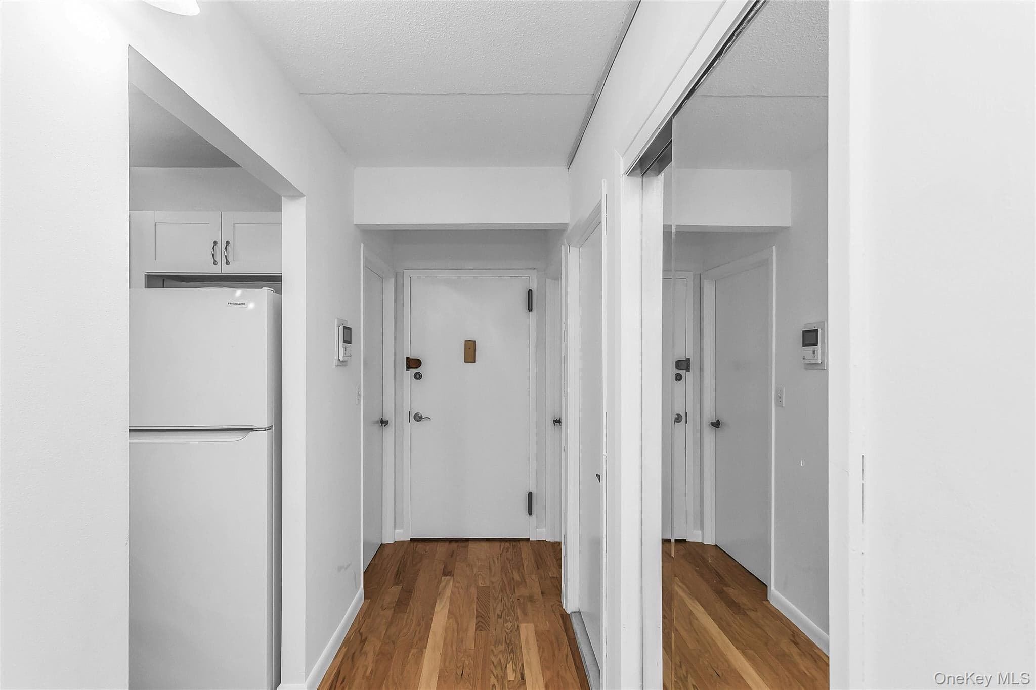 800 Willis Avenue Unit: 105 thumbnail 3