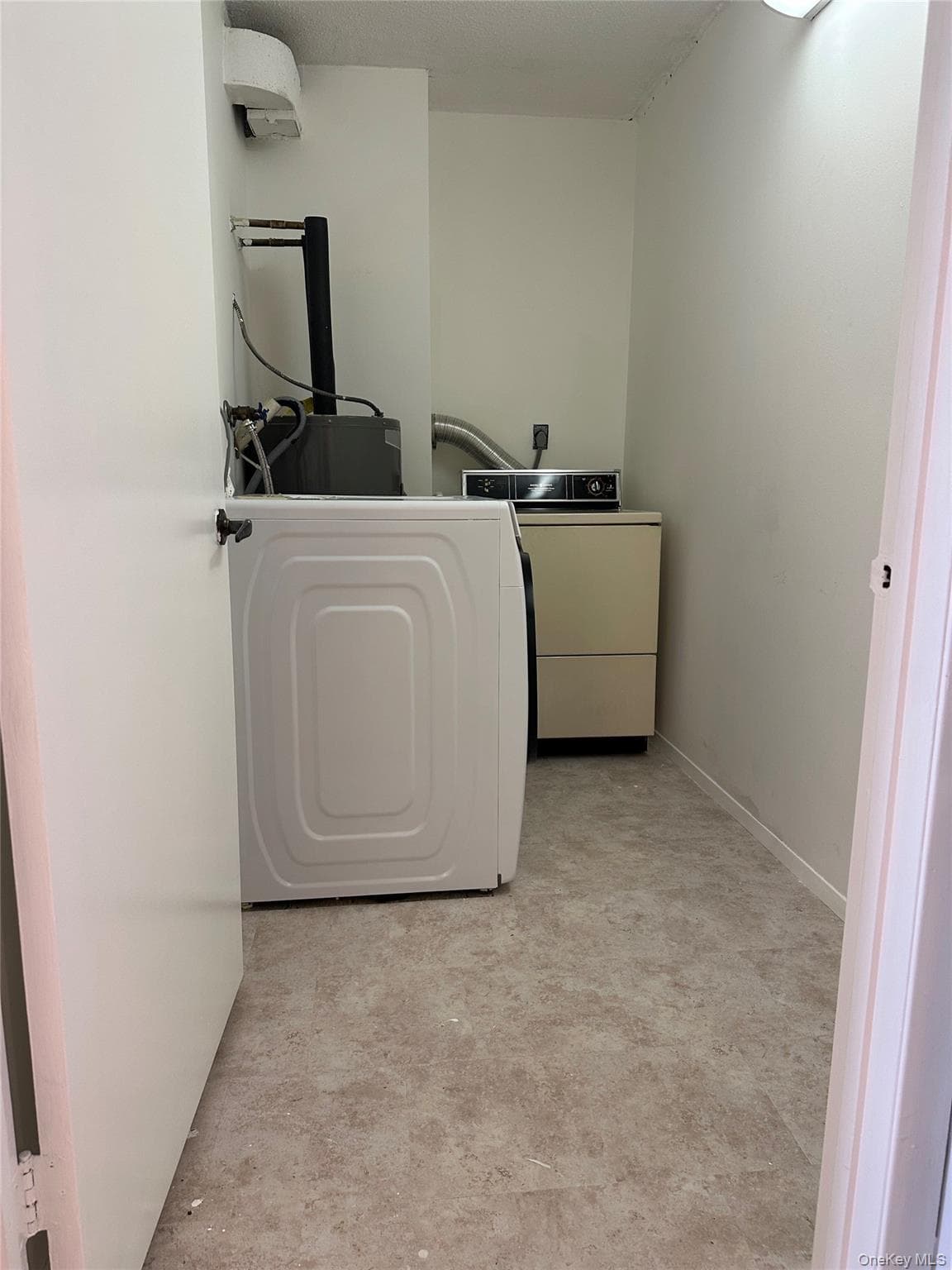 800 Willis Avenue Unit: 105 thumbnail 17