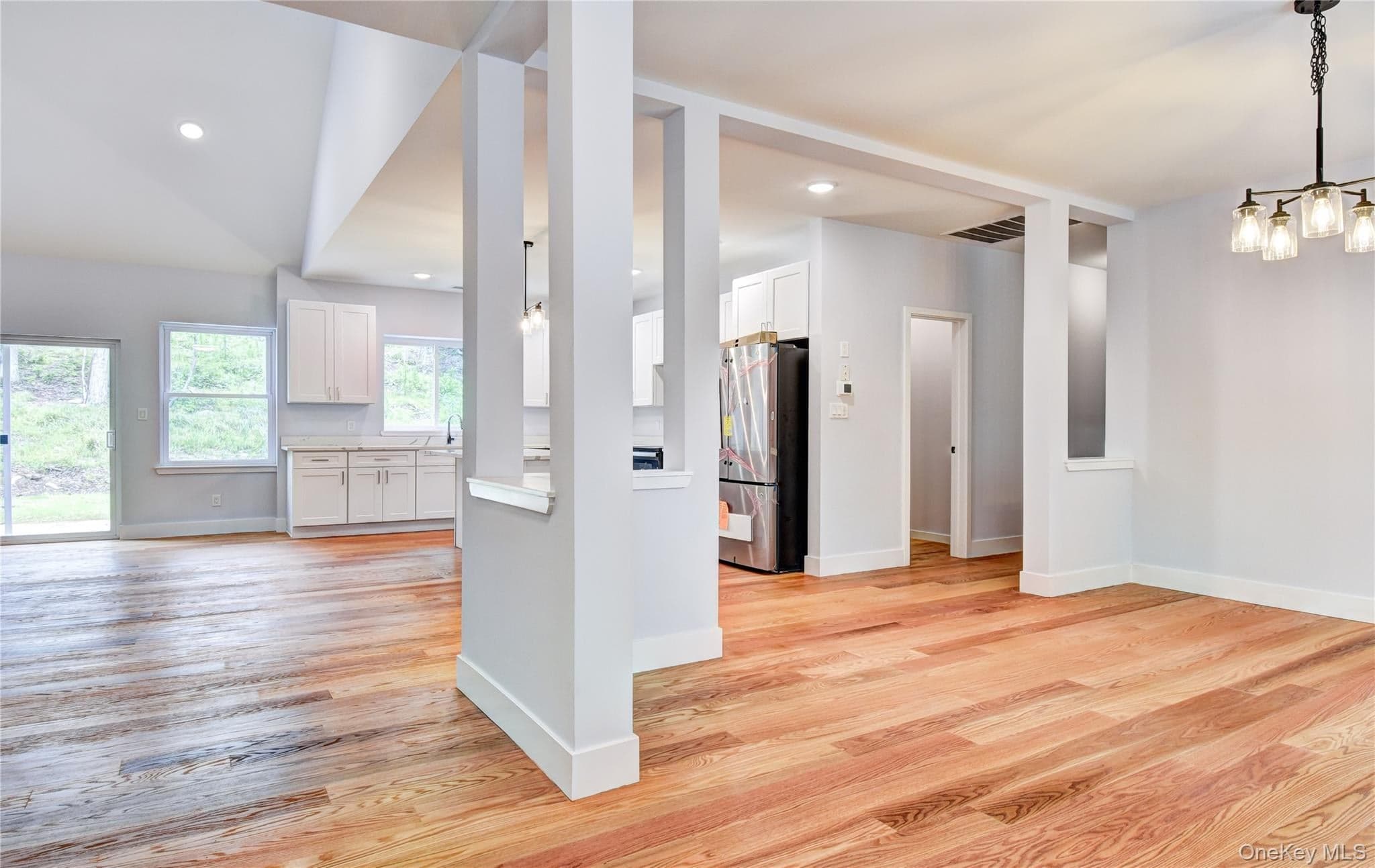 12 Tamarack Drive thumbnail 5