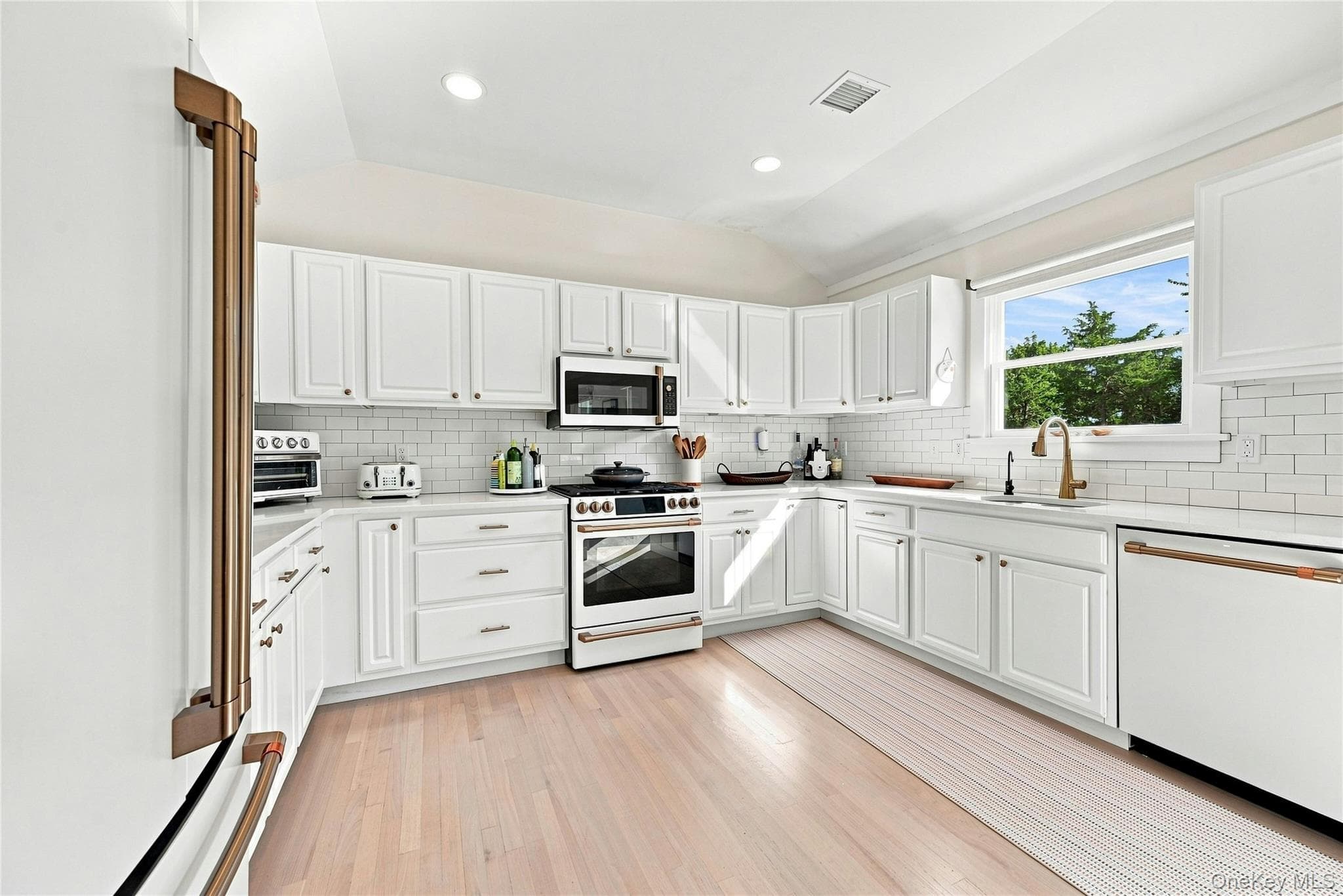 2737 Rocky Point Road thumbnail 10