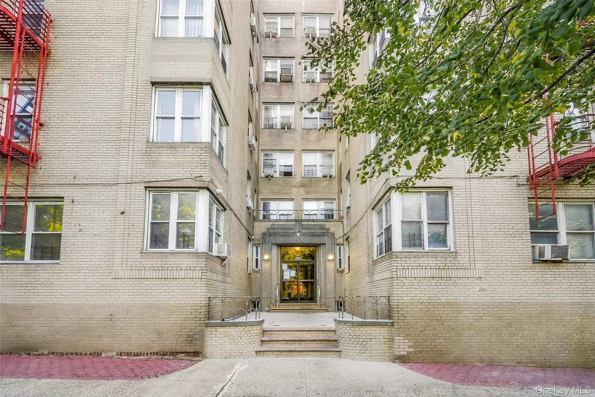 2160 Bronx Park Unit: 5D thumbnail 2