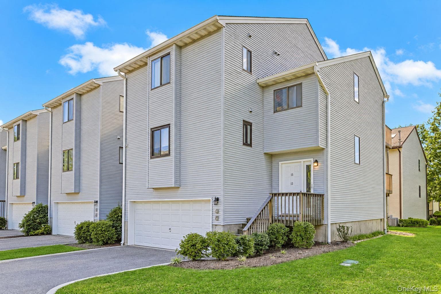 13 James Court, Nanuet