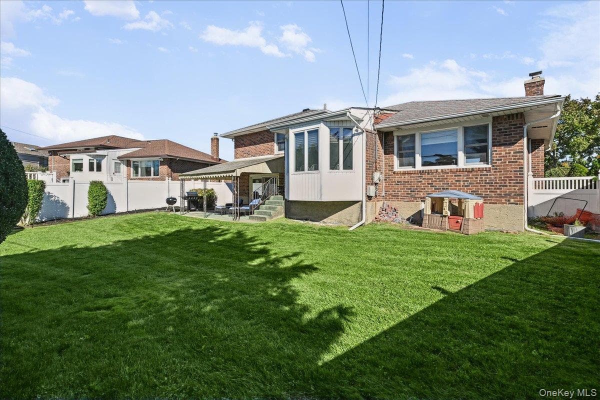 698 Edgewood Drive thumbnail 33