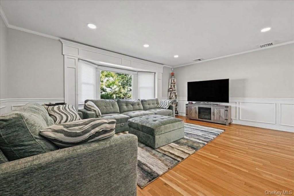 698 Edgewood Drive thumbnail 16