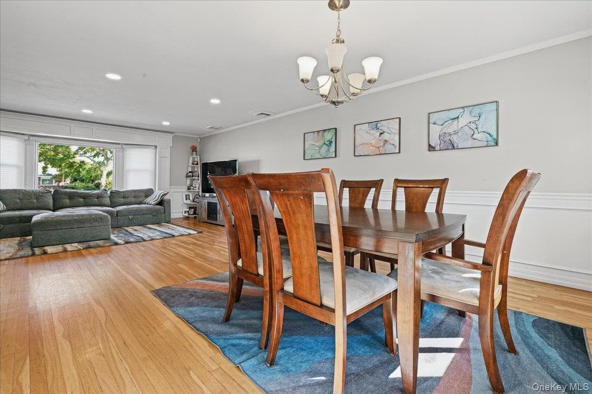 698 Edgewood Drive thumbnail 11