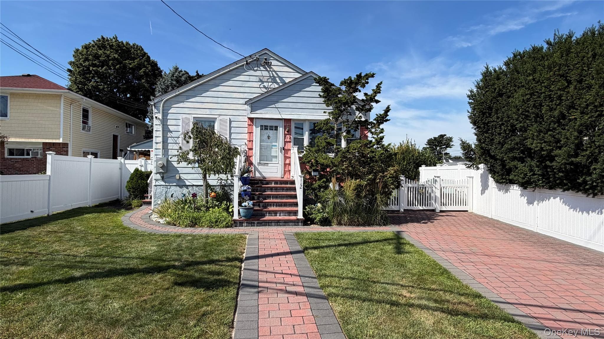 112 Morgan Street ST photo 1