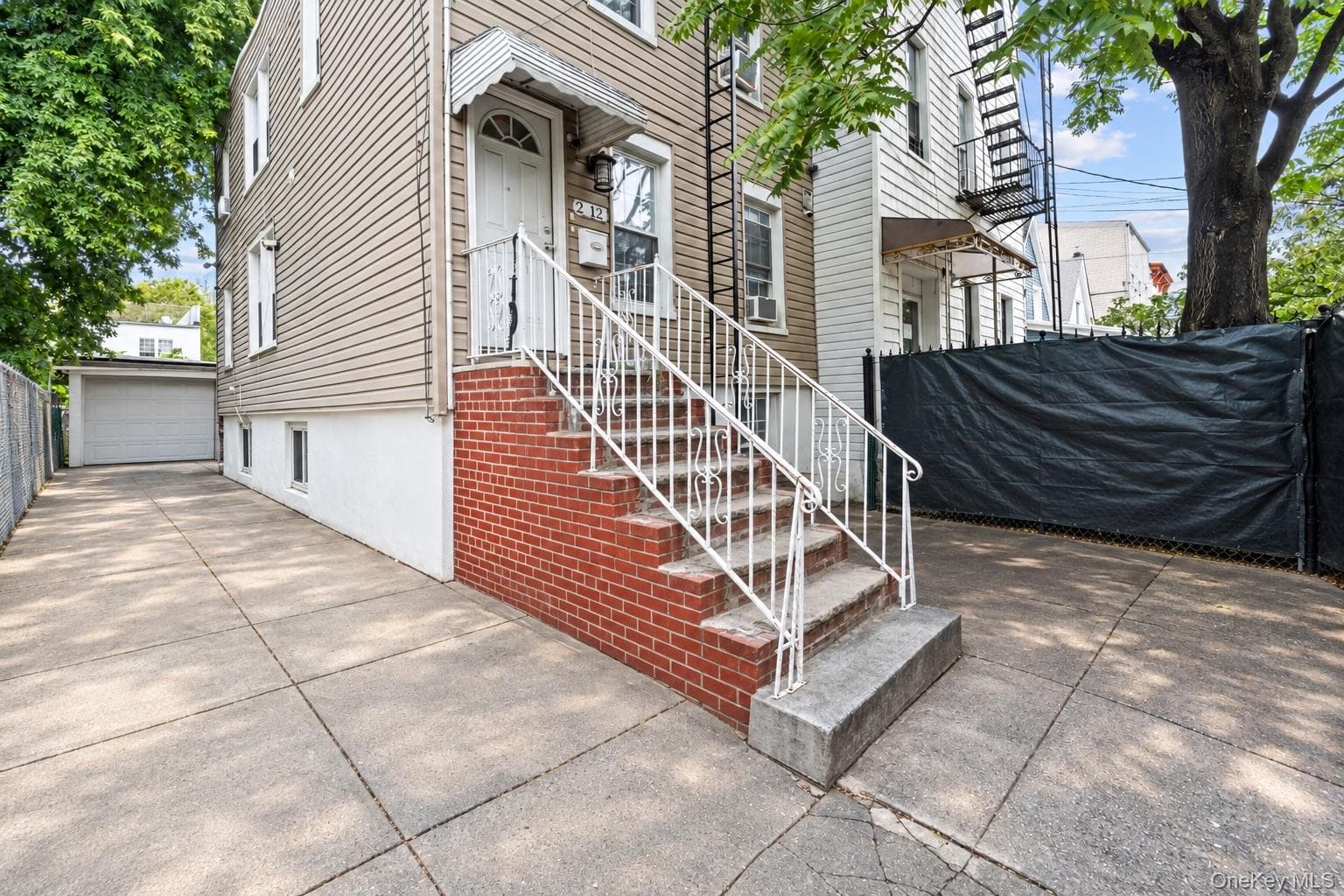 212 Bradford Street thumbnail 8