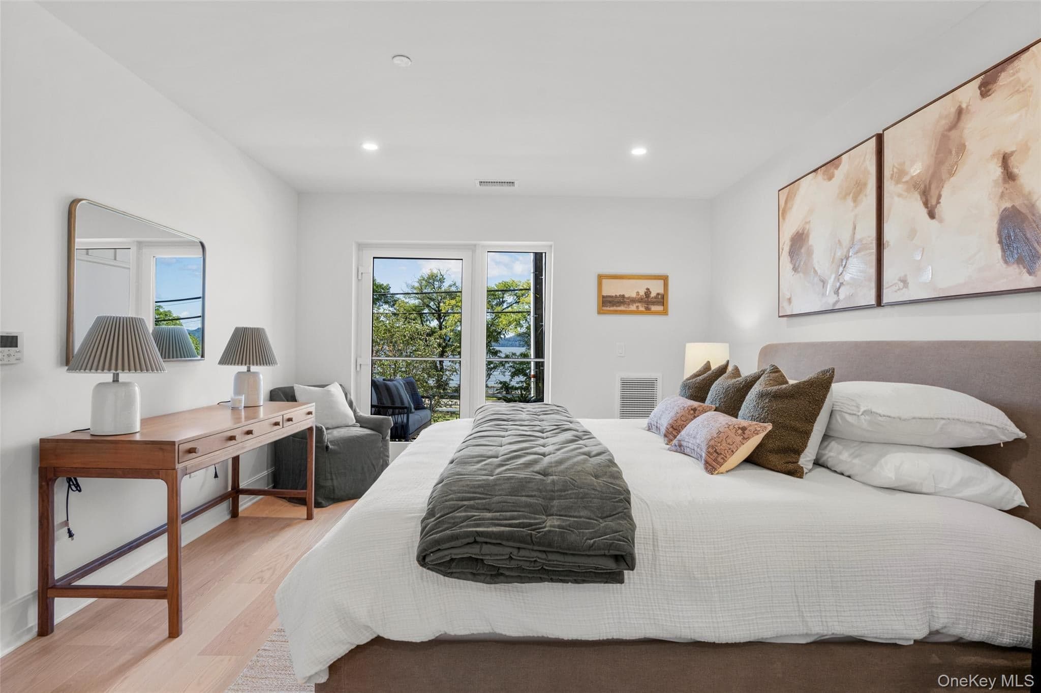 25 S Riverside Avenue Unit: 211 thumbnail 17