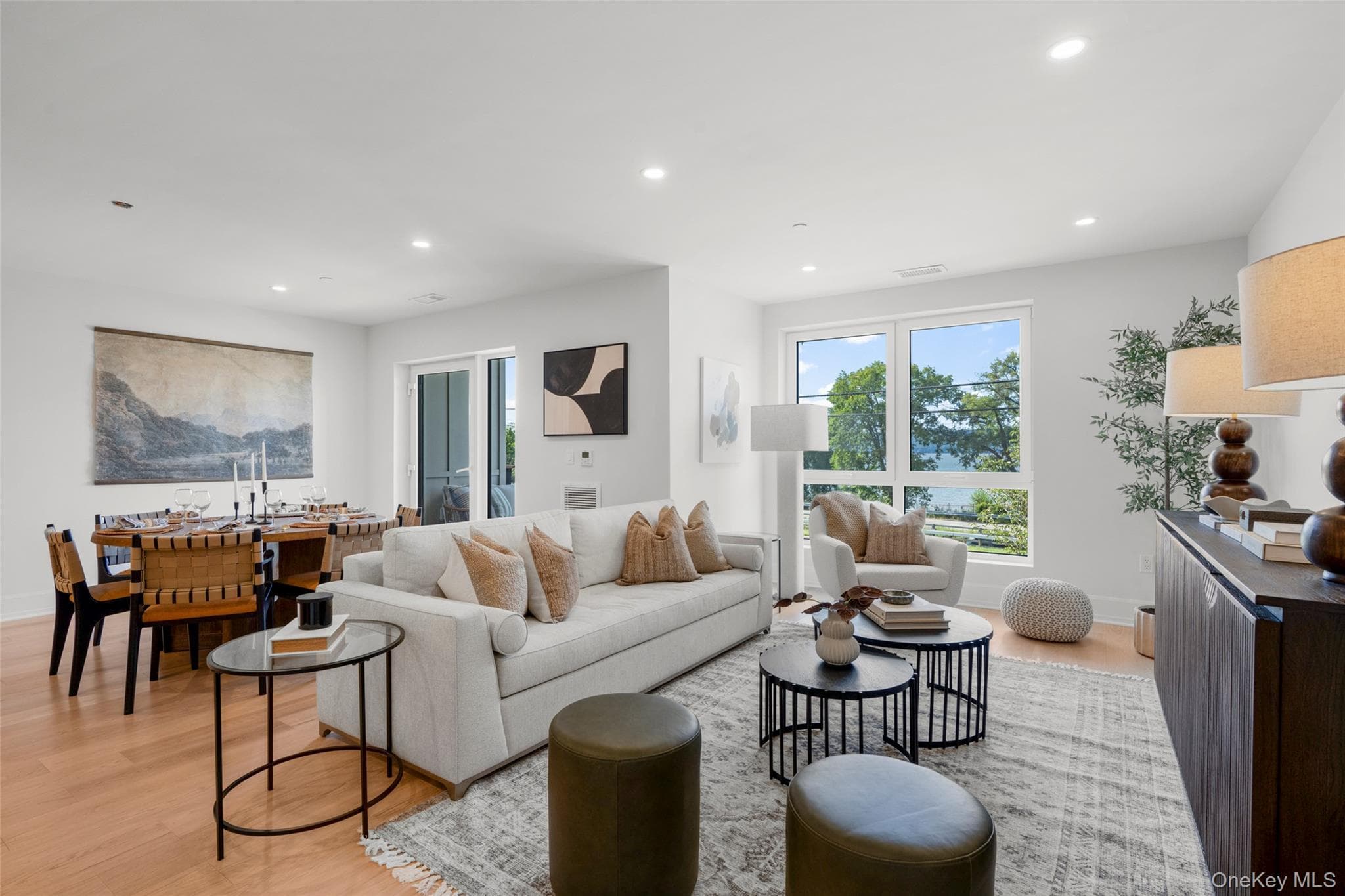 25 S Riverside Avenue Unit: 211 thumbnail 3