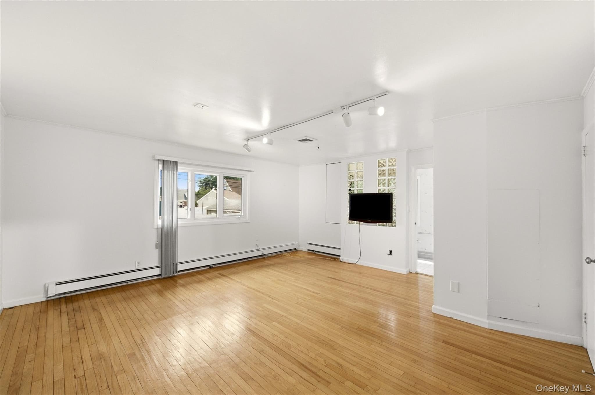 160 Clearmeadow Drive thumbnail 11