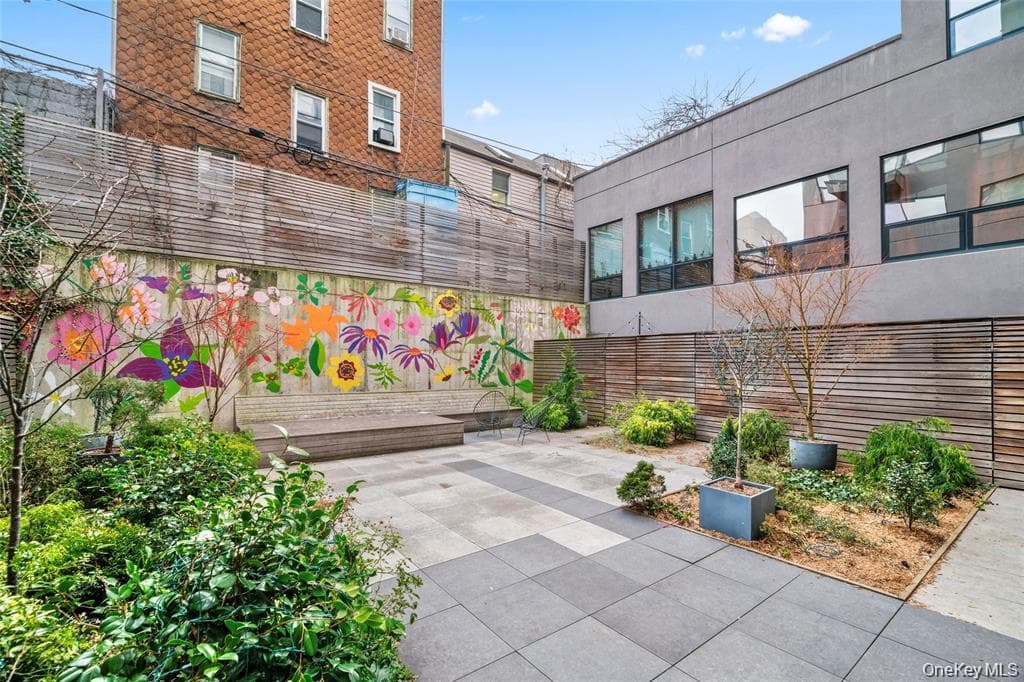 850 Metropolitan Avenue Unit: 1E thumbnail 15