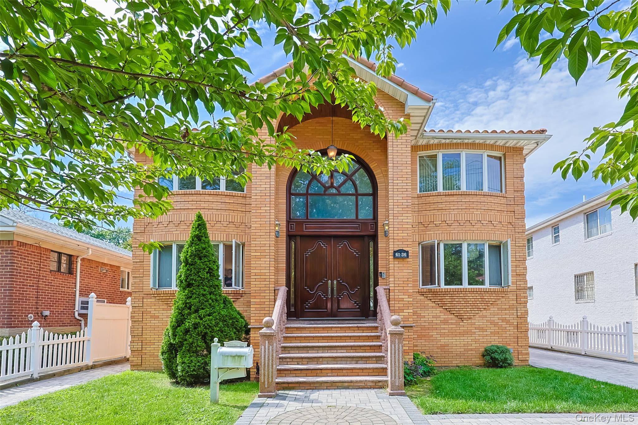 61-36 Cloverdale Boulevard, Oakland Gardens
