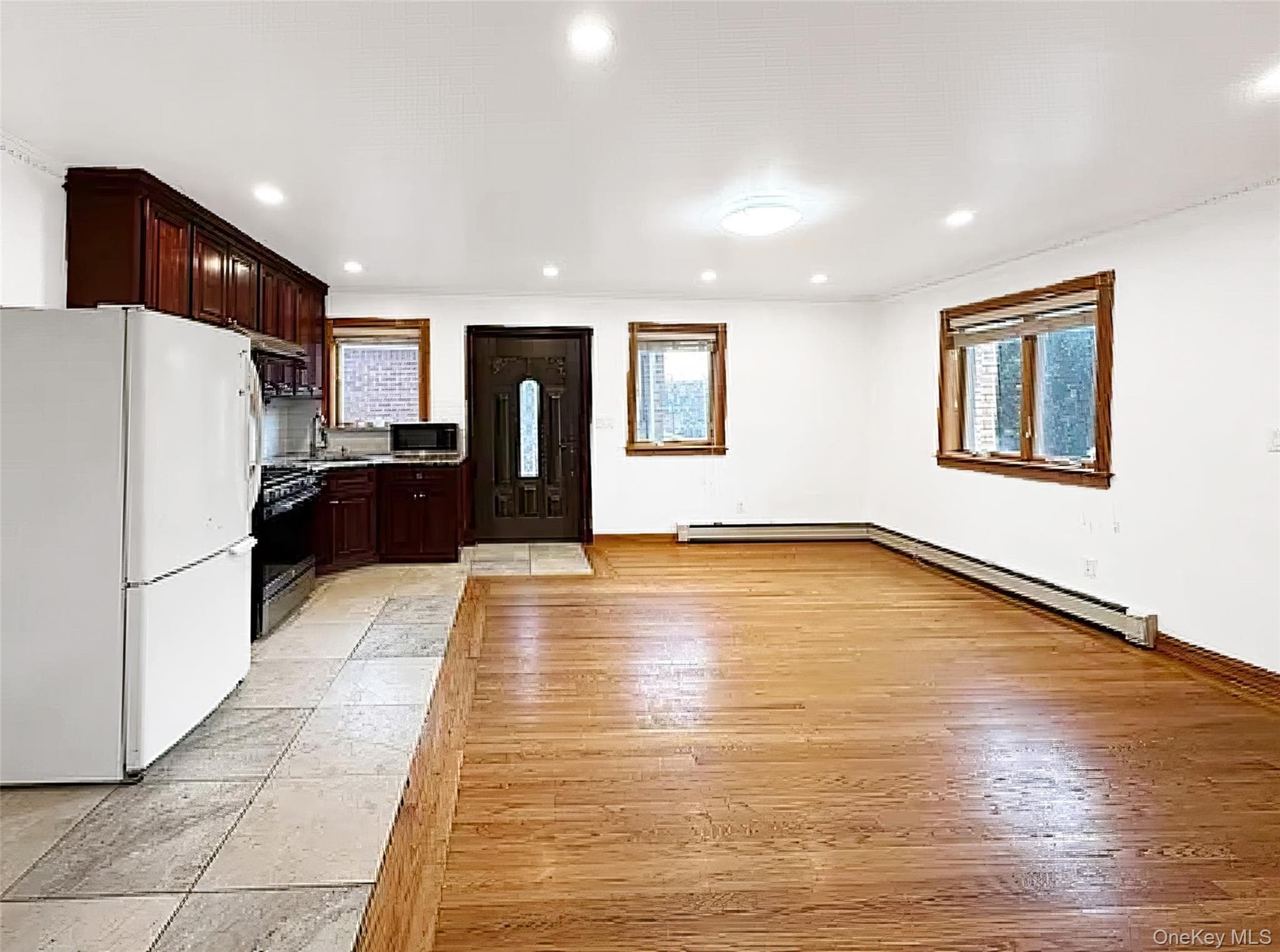 61-36 Cloverdale Boulevard thumbnail 28