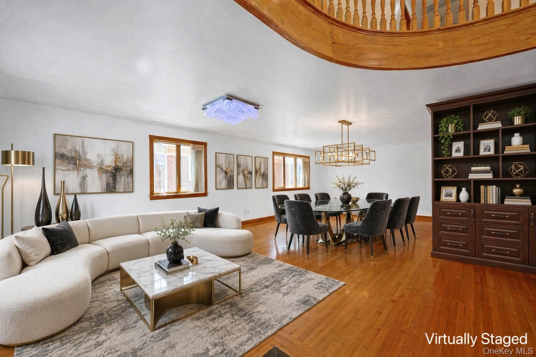 61-36 Cloverdale Boulevard thumbnail 9