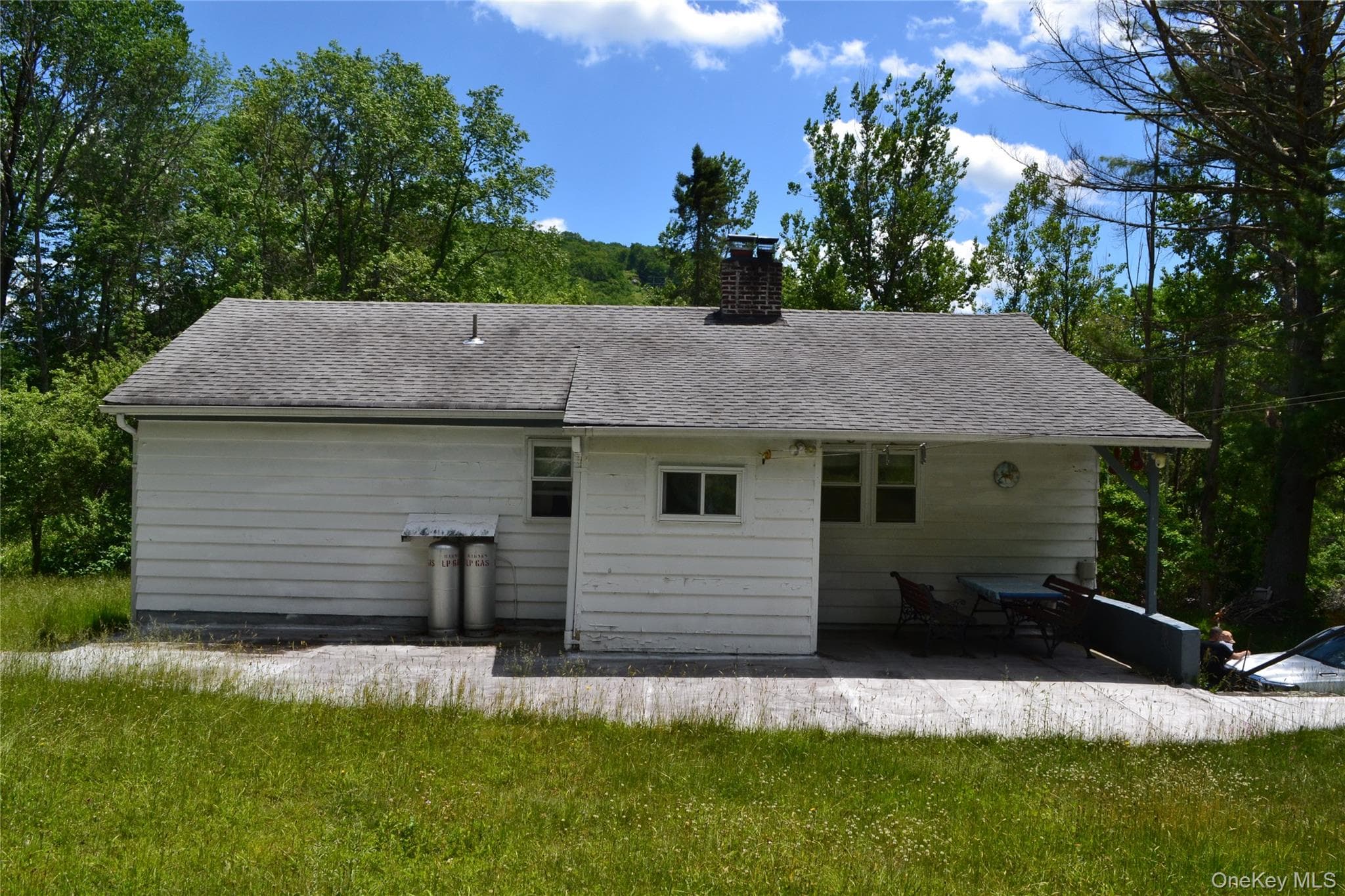 549 Gavette Road thumbnail 5