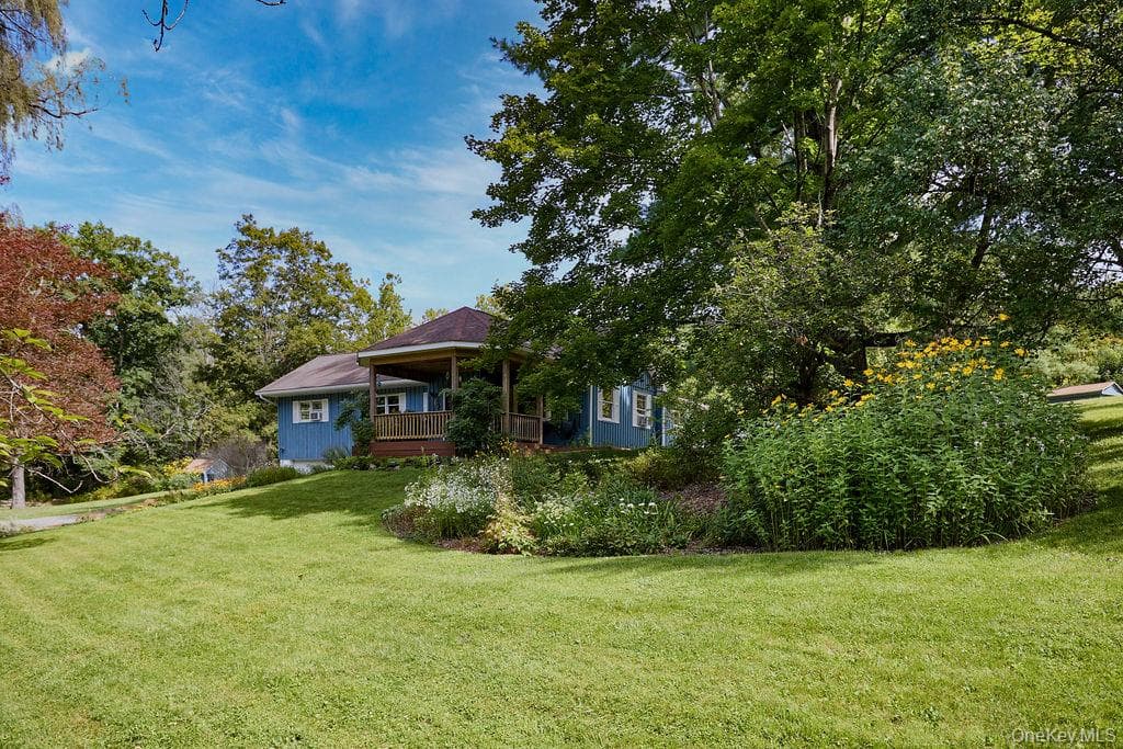 10 Burger Road, Rhinebeck