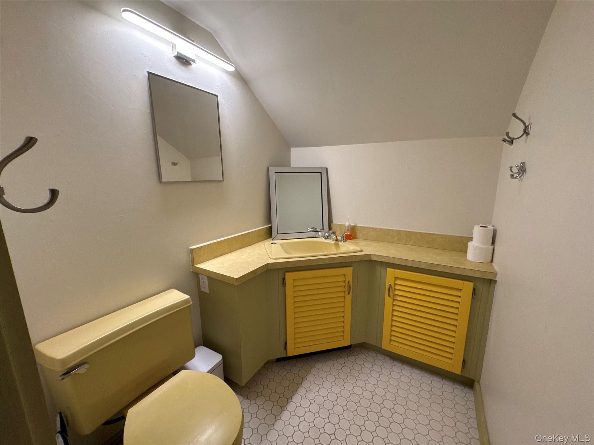 2 Hickory Lane Unit: RD19 thumbnail 26