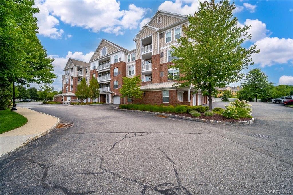 732 Regency Drive thumbnail 50