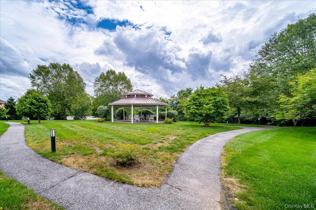 732 Regency Drive thumbnail 49