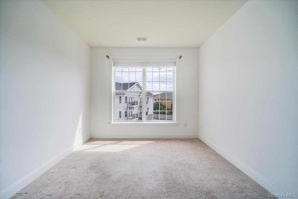 732 Regency Drive thumbnail 23