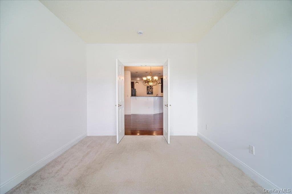 732 Regency Drive thumbnail 24