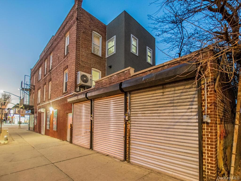 1406 White Plains Road thumbnail 26