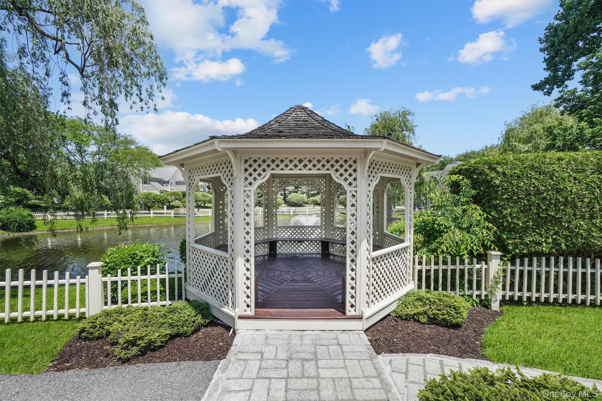 5304 Applewood Circle thumbnail 34