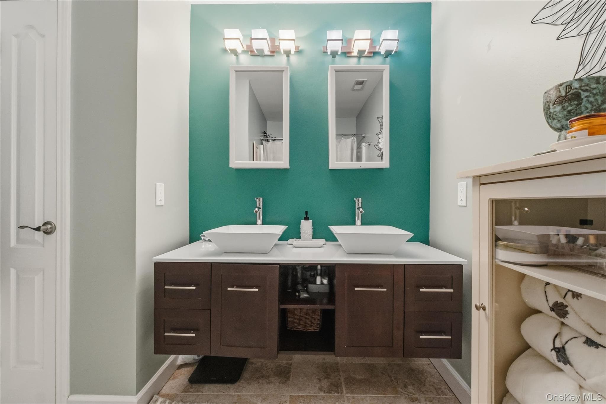 5304 Applewood Circle thumbnail 17