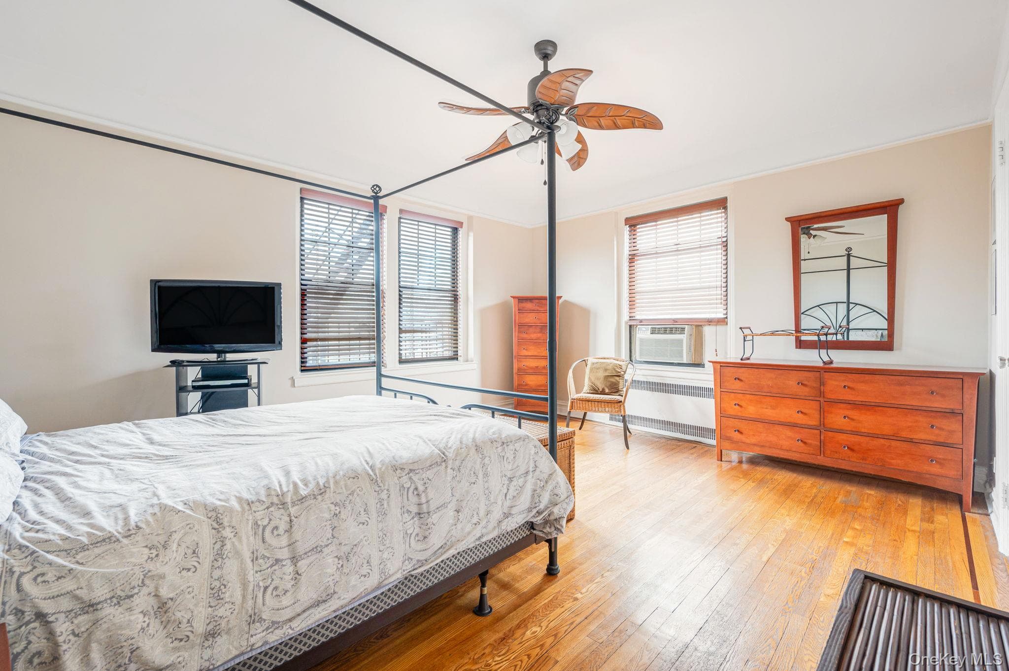 109-14 Ascan Avenue Unit: 4B thumbnail 6