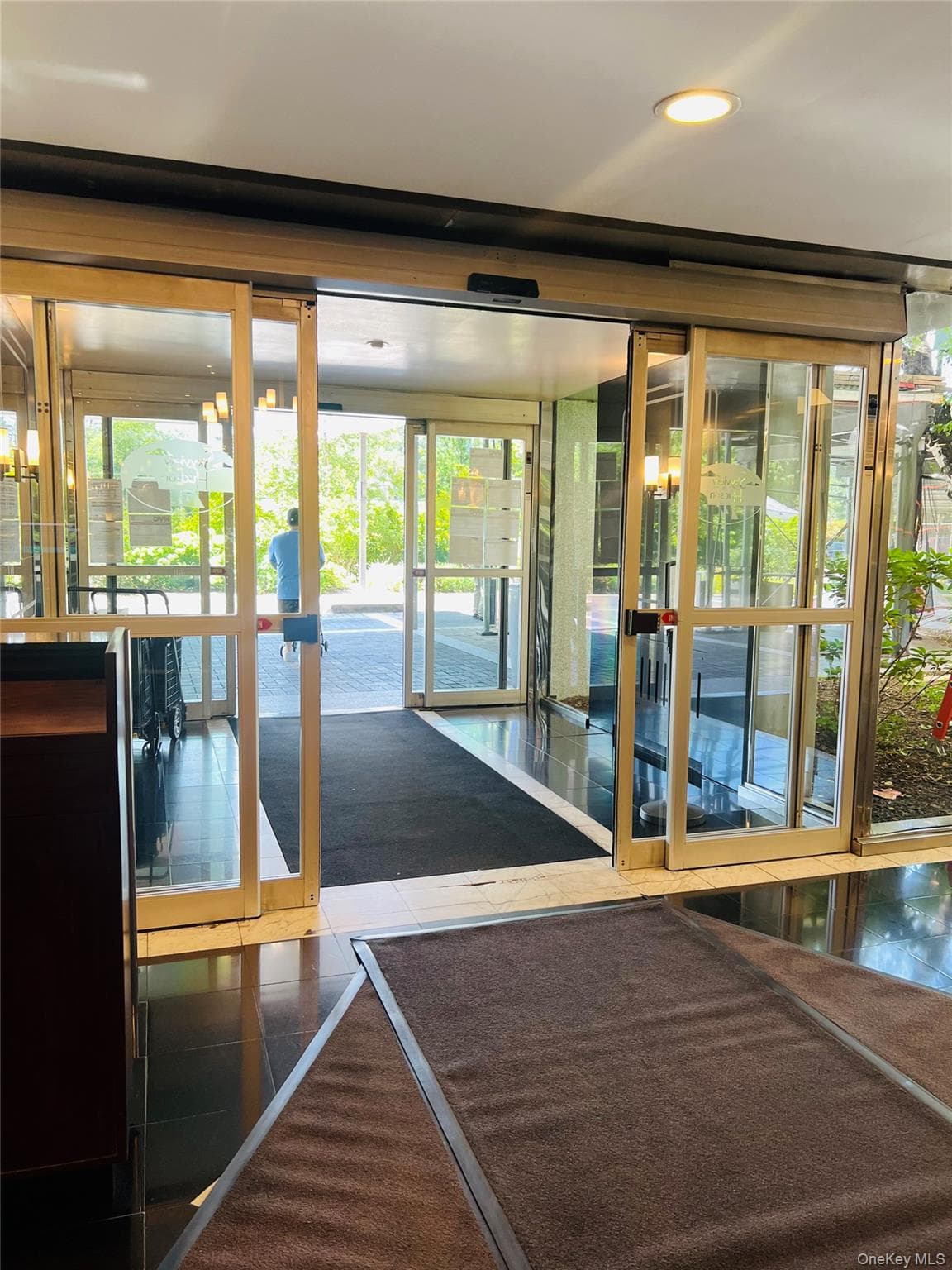 5700 Arlington Avenue Unit: 3V thumbnail 12