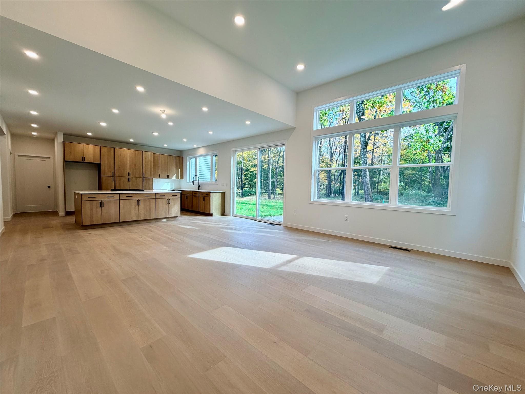 43 Maple Hill Drive thumbnail 10