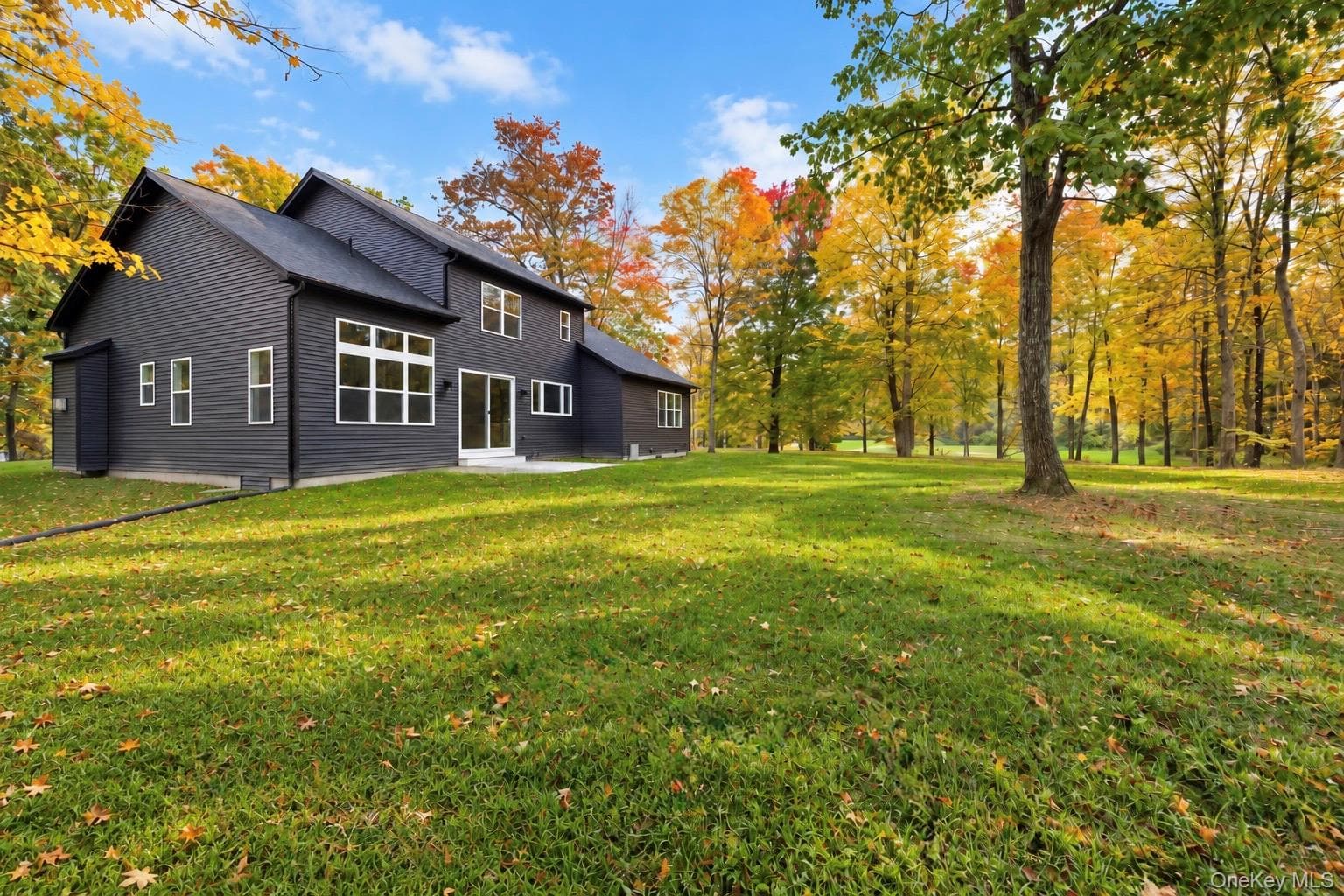 43 Maple Hill Drive thumbnail 19