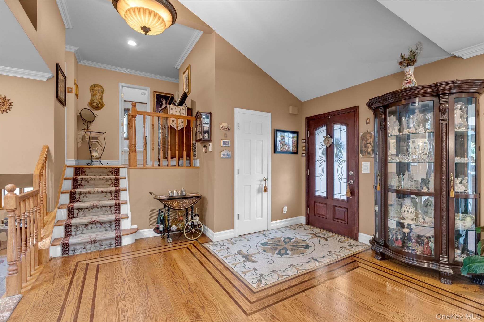 936 Stratford Court thumbnail 2