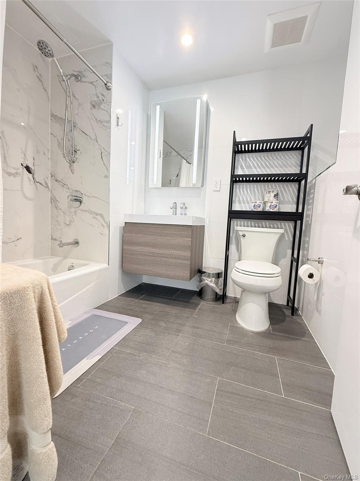 15353 77th Avenue Unit: 3C thumbnail 15