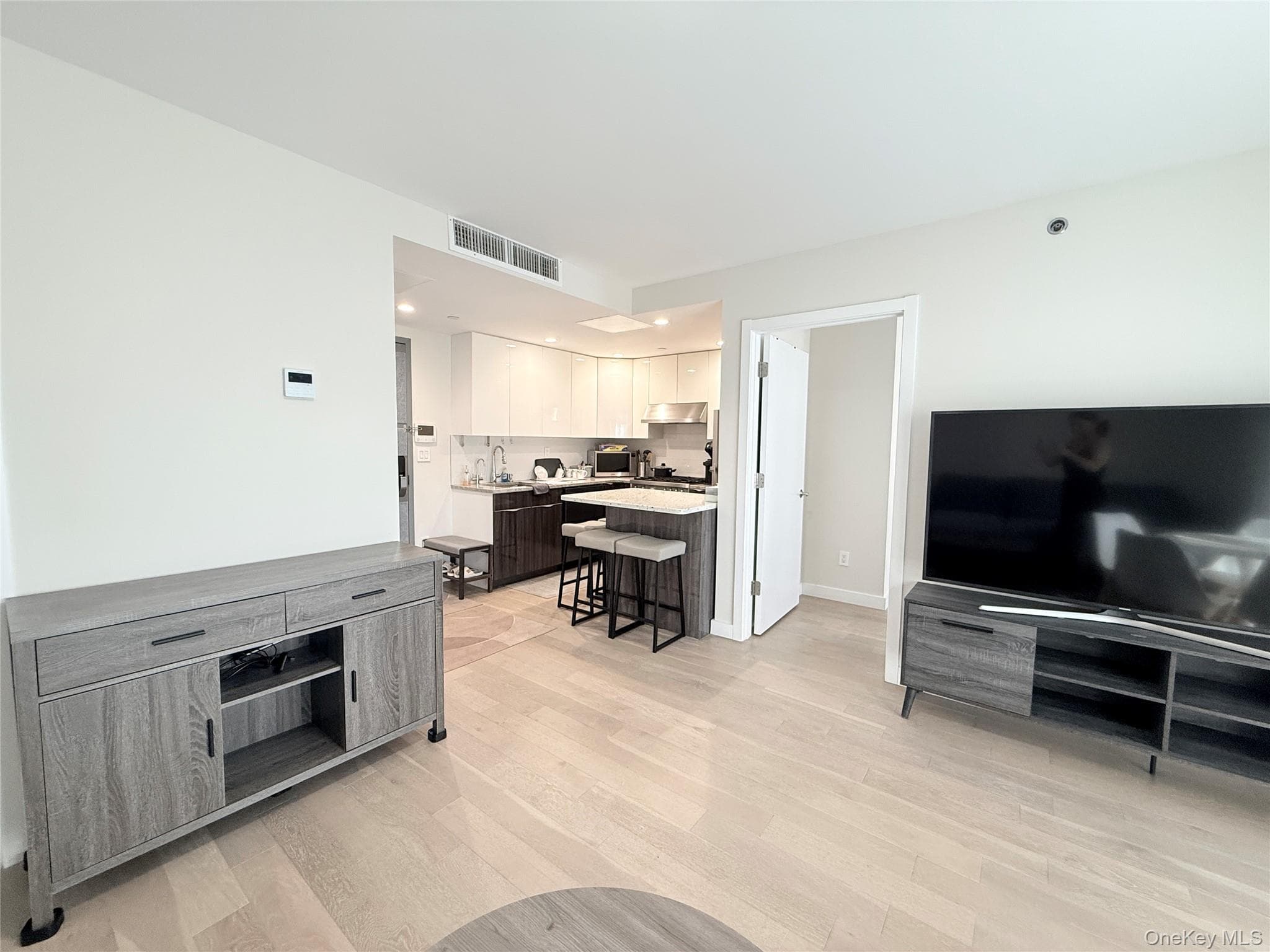 15353 77th Avenue Unit: 3C thumbnail 8