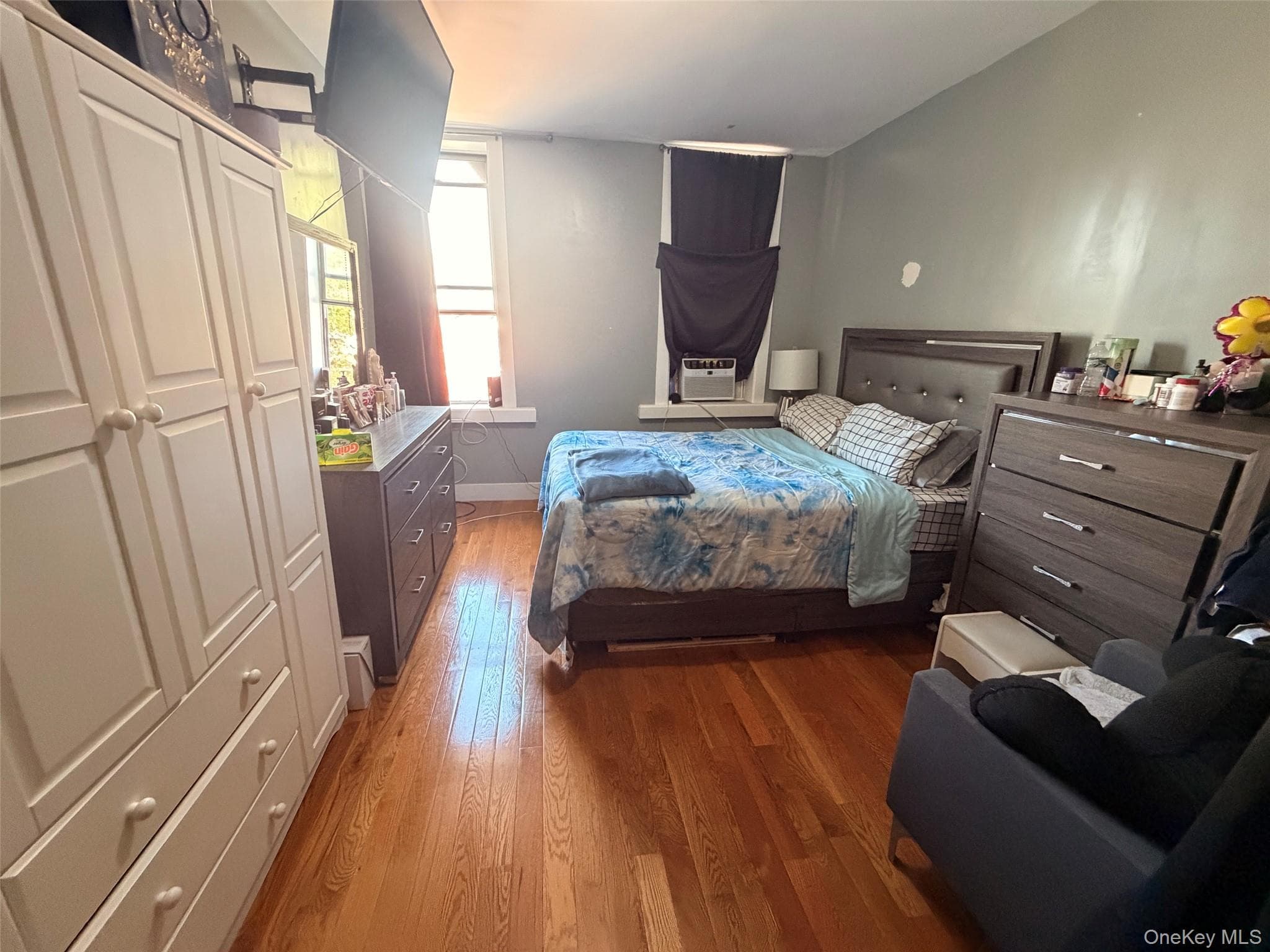 433 Wyona Street thumbnail 10
