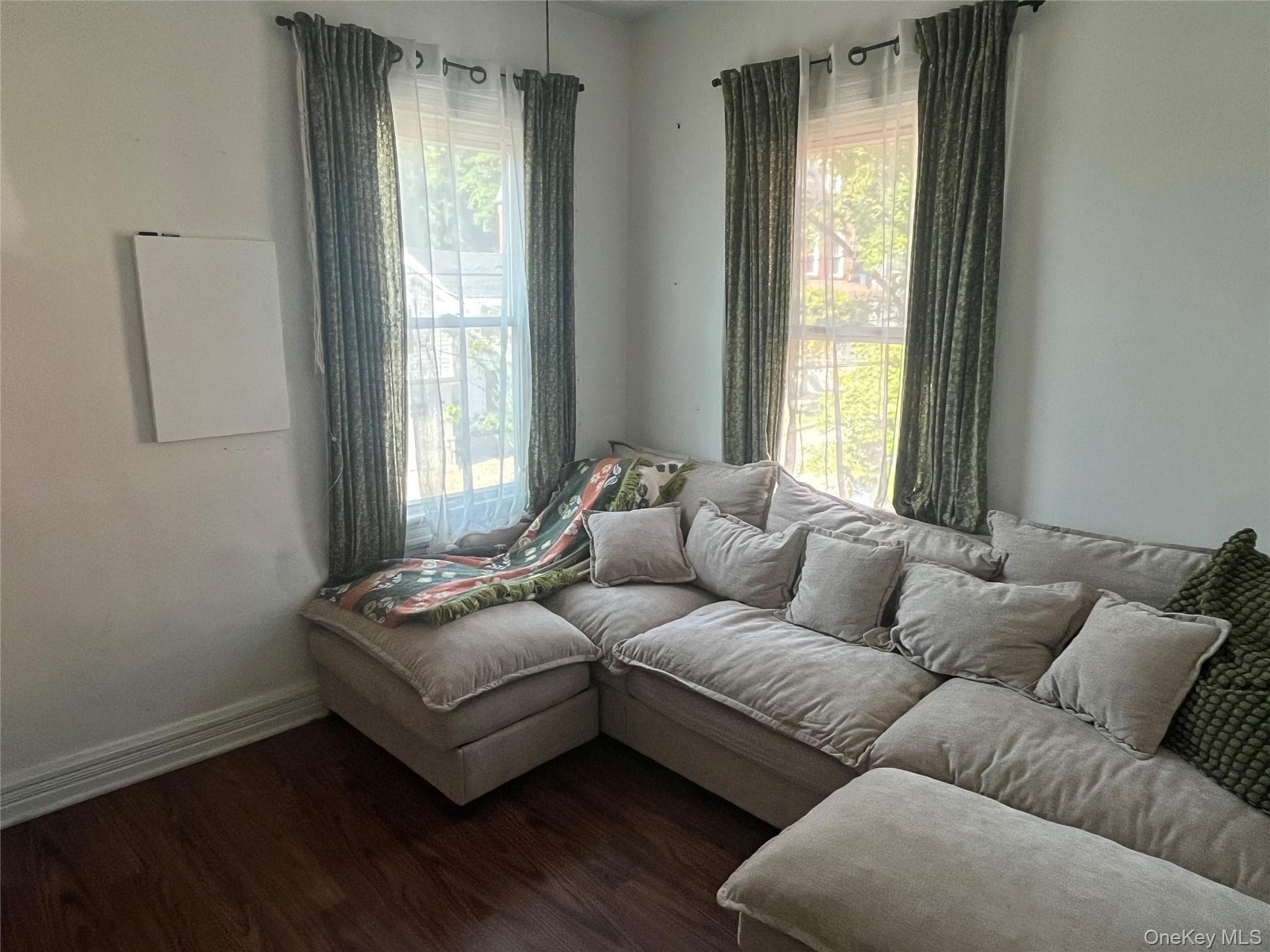 95 Albany Street thumbnail 4