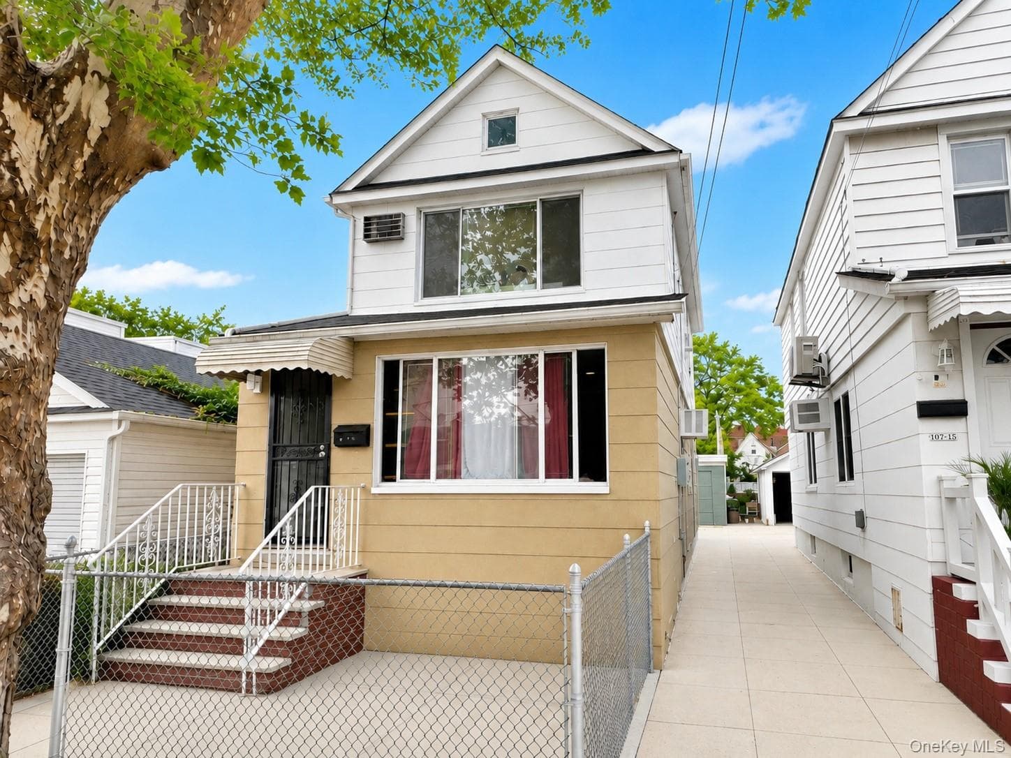 10713 Sutter Avenue photo 1