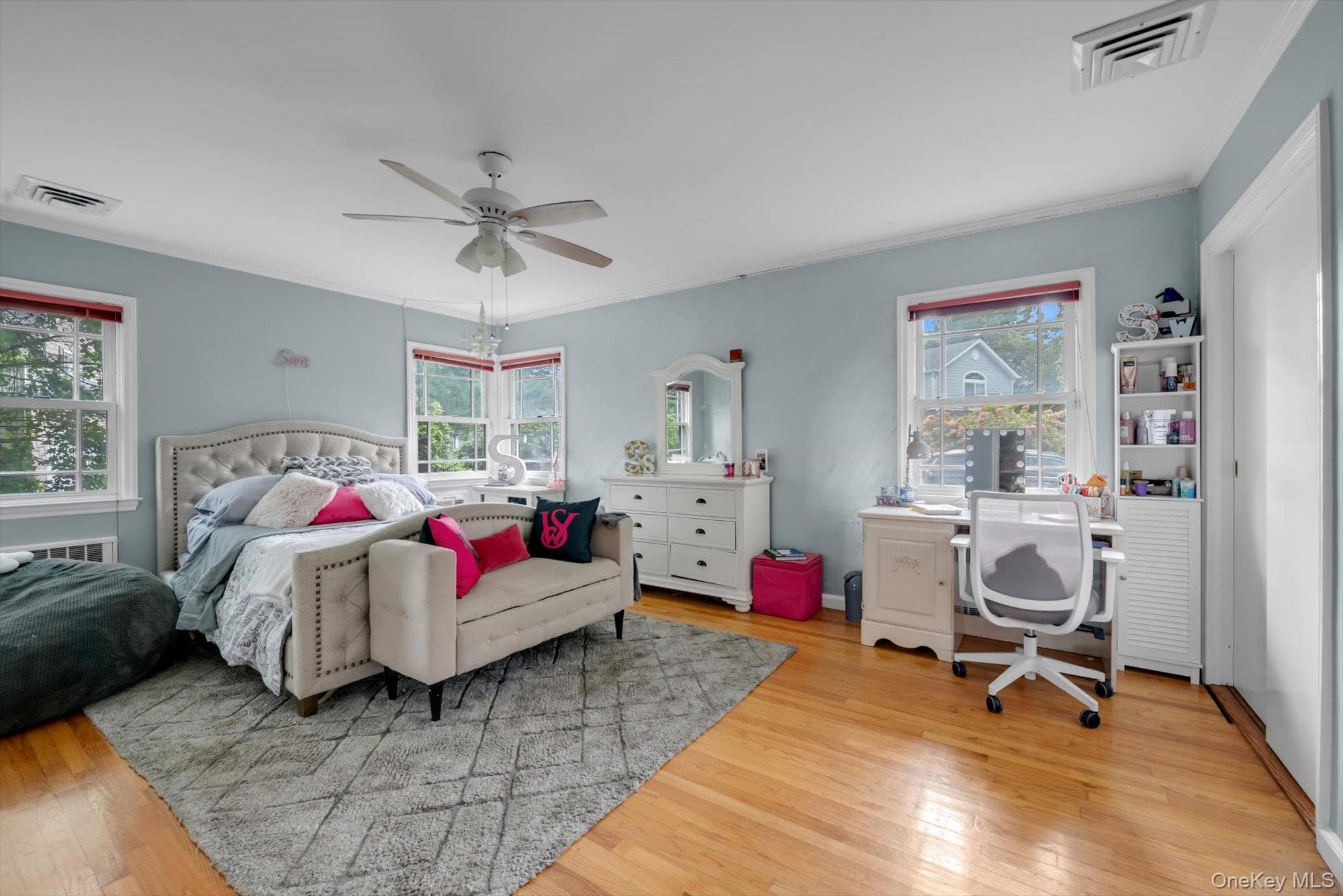 1361 Boxwood Drive thumbnail 15