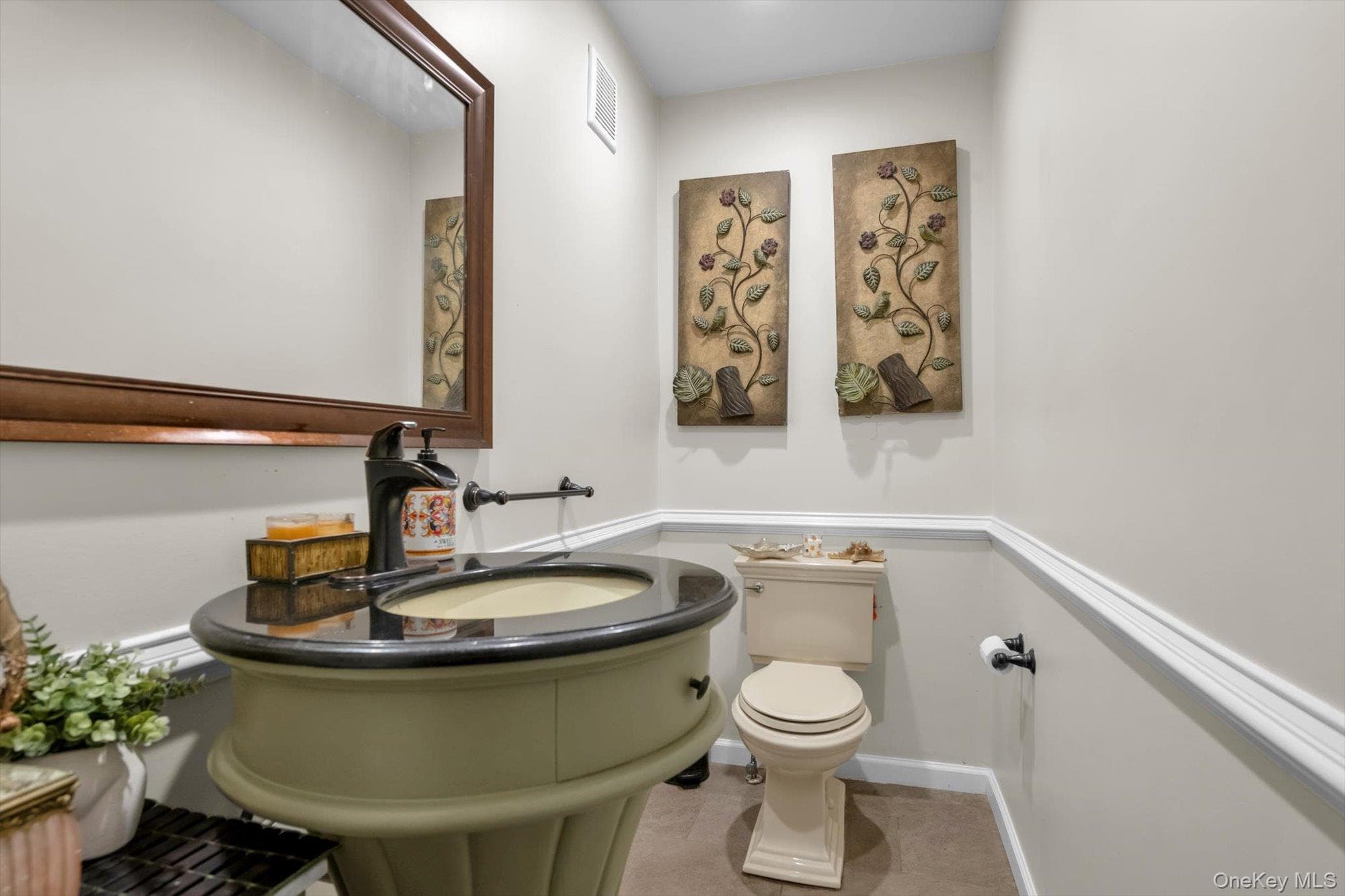 1361 Boxwood Drive thumbnail 13