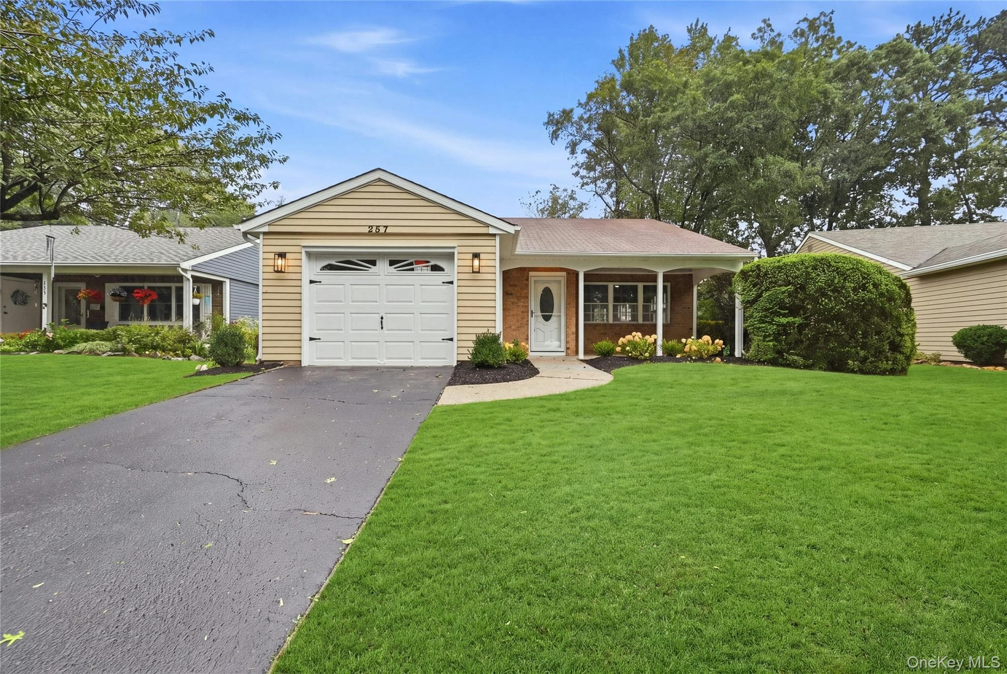 257 Edinburgh Drive, Ridge