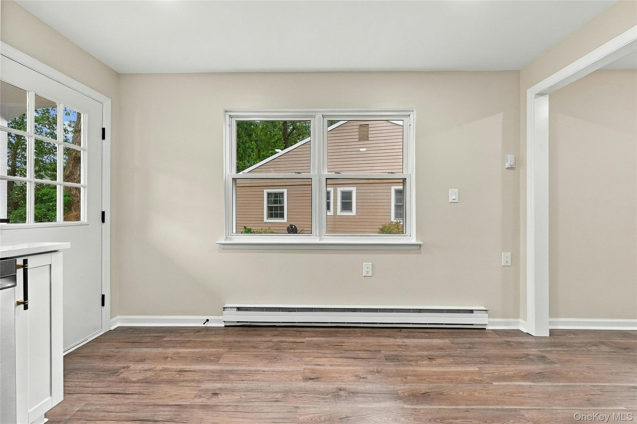 257 Edinburgh Drive thumbnail 5