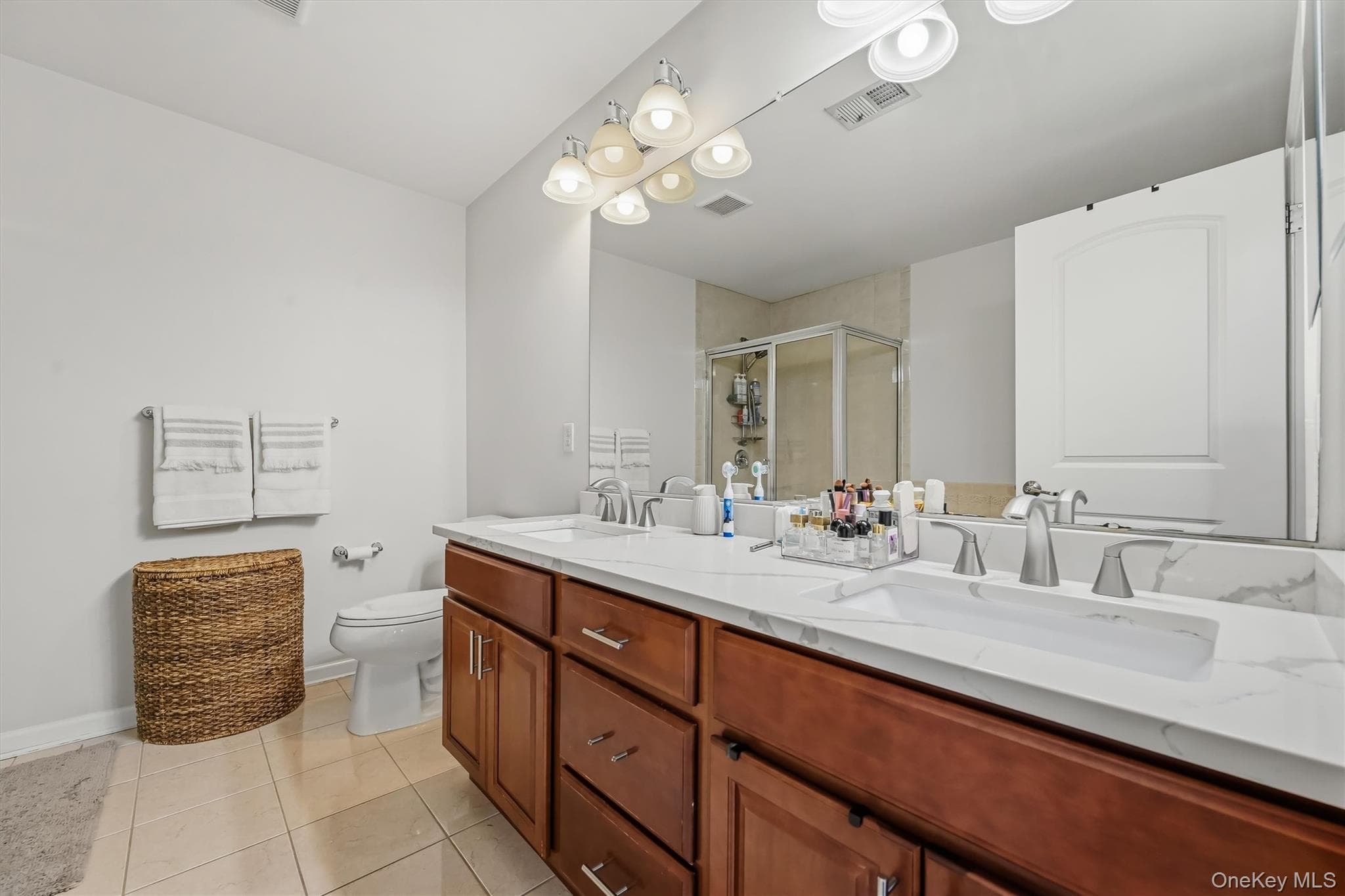 806 Hawthorn Way thumbnail 24