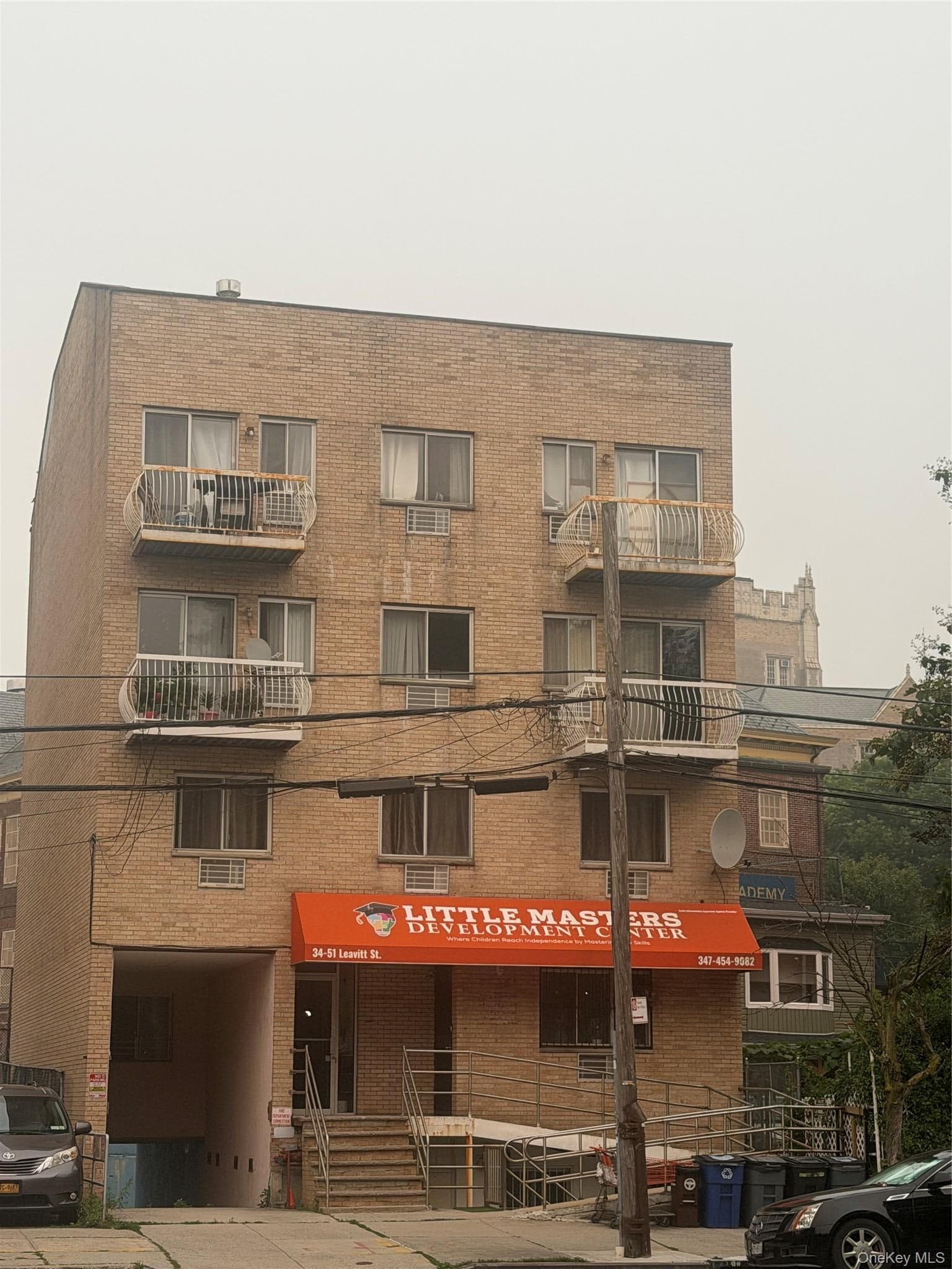 3451 Leavitt Street Unit: 3B, Flushing