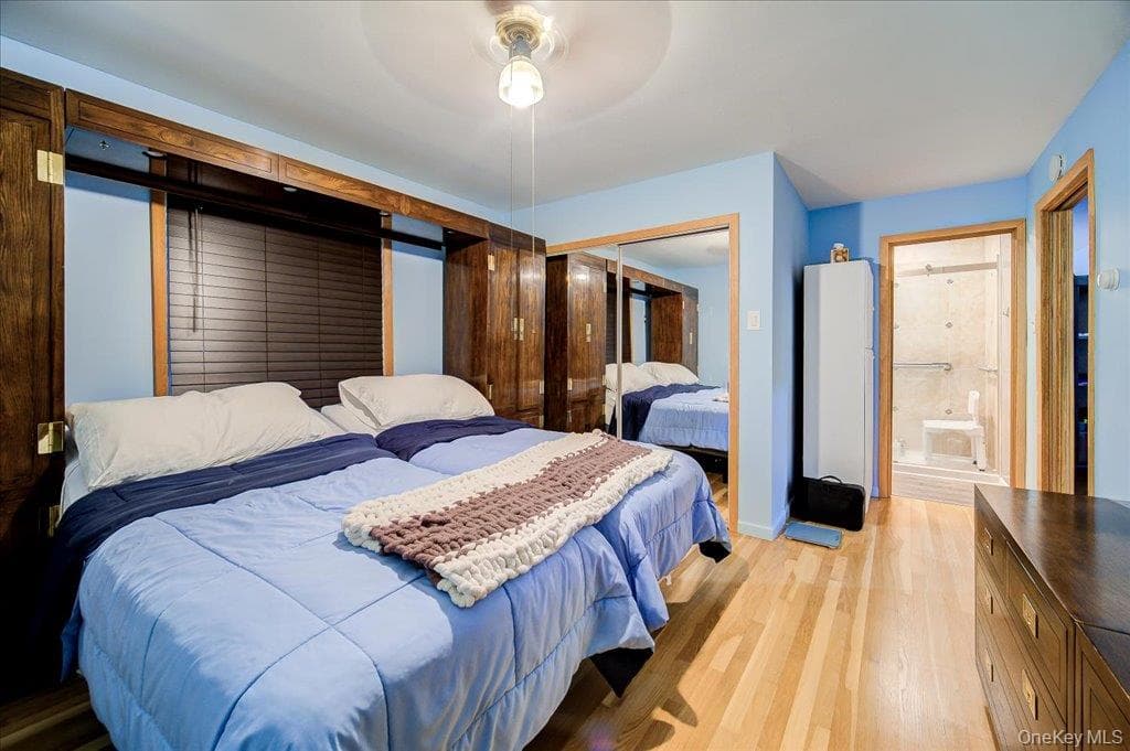 142 N Emerald Drive thumbnail 24